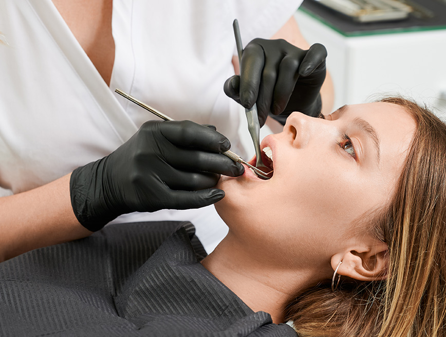 Odontoiatria conservativa: quando intervenire e perché è meglio non aspettare